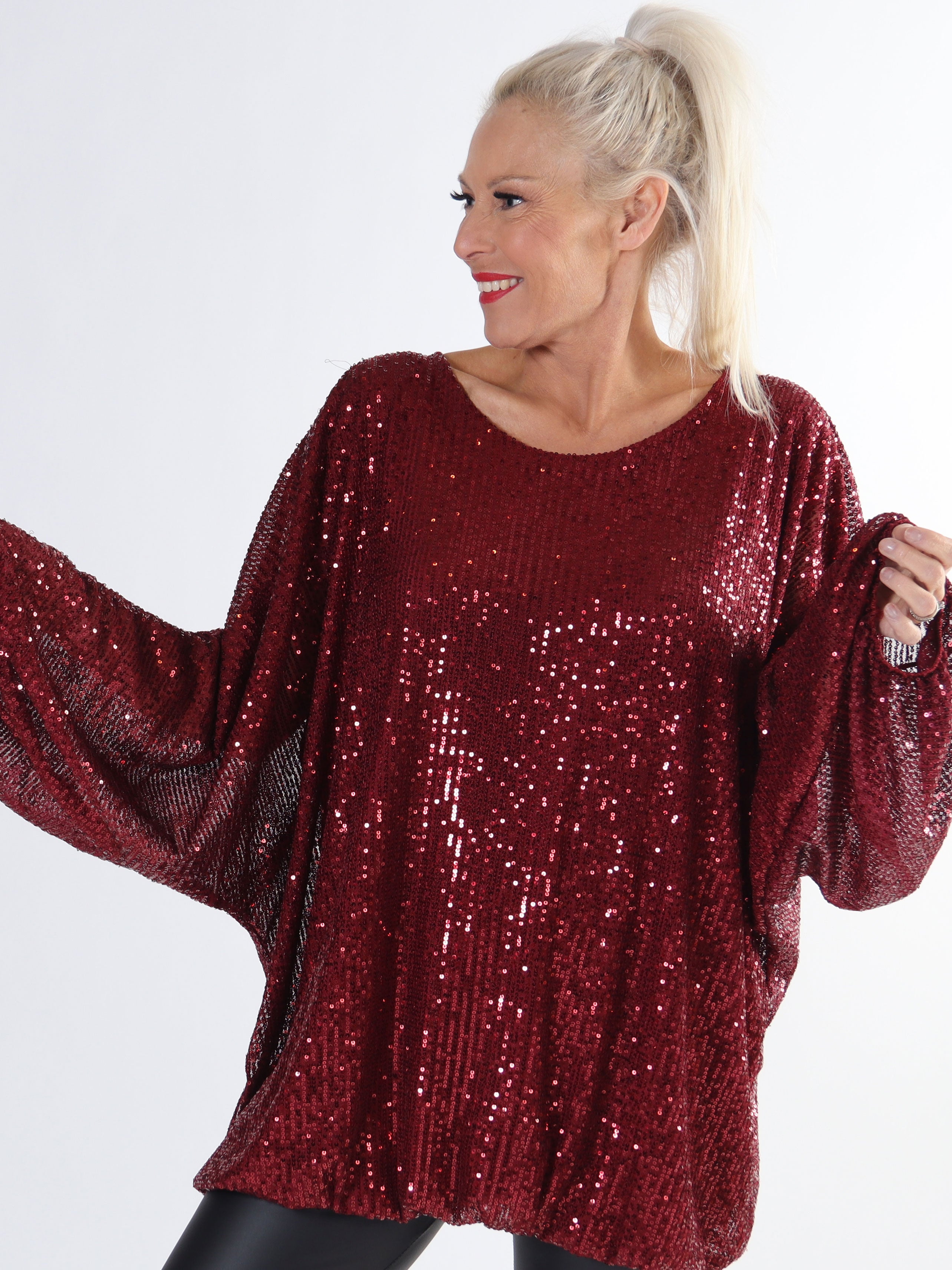 Destiny - Plus size paillet bluse med flagermusærmer